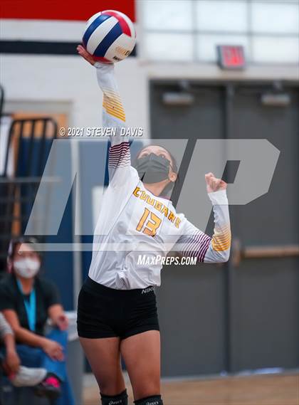 Thumbnail 1 in Rock Point vs. Tempe Prep (AIA 1A Finals) photogallery.