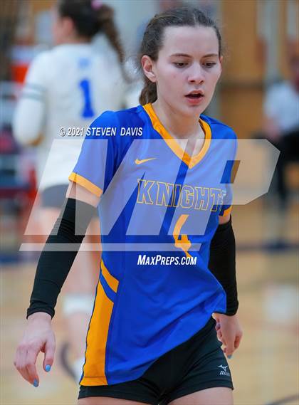 Thumbnail 1 in Rock Point vs. Tempe Prep (AIA 1A Finals) photogallery.
