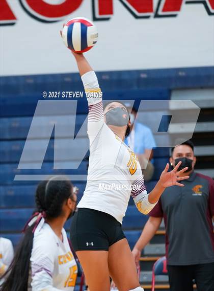 Thumbnail 1 in Rock Point vs. Tempe Prep (AIA 1A Finals) photogallery.
