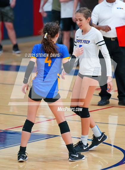 Thumbnail 2 in Rock Point vs. Tempe Prep (AIA 1A Finals) photogallery.