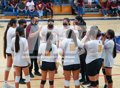 Thumbnail 1 in Rock Point vs. Tempe Prep (AIA 1A Finals) photogallery.
