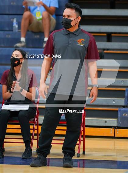Thumbnail 1 in Rock Point vs. Tempe Prep (AIA 1A Finals) photogallery.