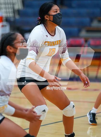 Thumbnail 2 in Rock Point vs. Tempe Prep (AIA 1A Finals) photogallery.