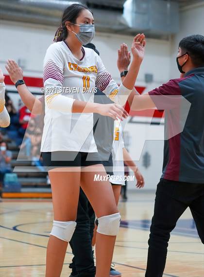 Thumbnail 3 in Rock Point vs. Tempe Prep (AIA 1A Finals) photogallery.