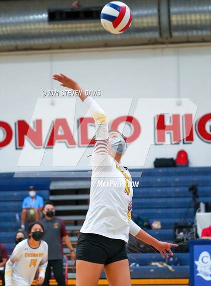 Thumbnail 2 in Rock Point vs. Tempe Prep (AIA 1A Finals) photogallery.