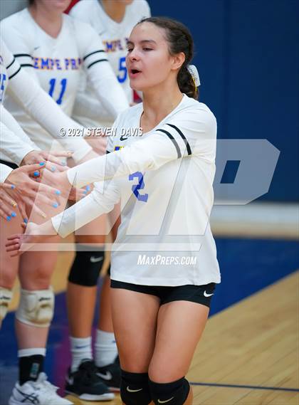 Thumbnail 2 in Rock Point vs. Tempe Prep (AIA 1A Finals) photogallery.