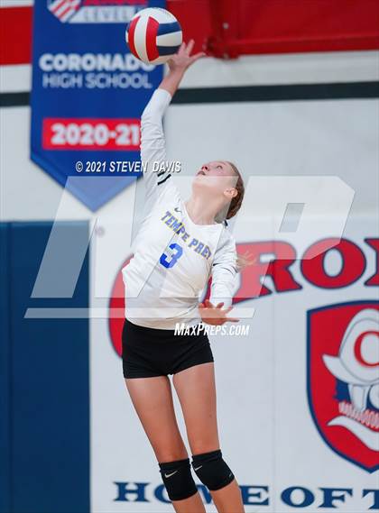 Thumbnail 1 in Rock Point vs. Tempe Prep (AIA 1A Finals) photogallery.