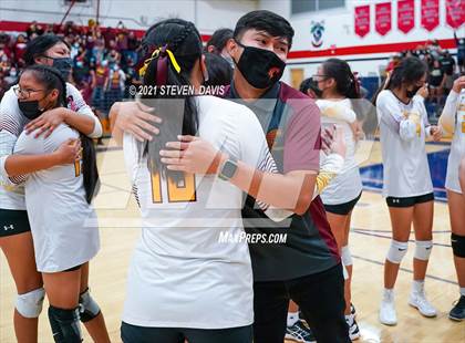 Thumbnail 1 in Rock Point vs. Tempe Prep (AIA 1A Finals) photogallery.