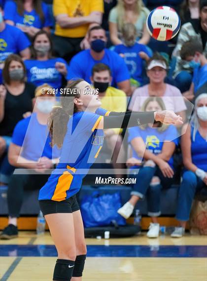 Thumbnail 1 in Rock Point vs. Tempe Prep (AIA 1A Finals) photogallery.