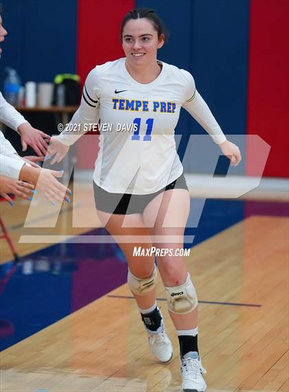 Thumbnail 1 in Rock Point vs. Tempe Prep (AIA 1A Finals) photogallery.