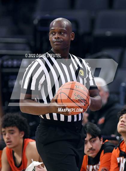 Thumbnail 1 in Chaffey vs. Stuart Hall (CIF State D5 Final) photogallery.