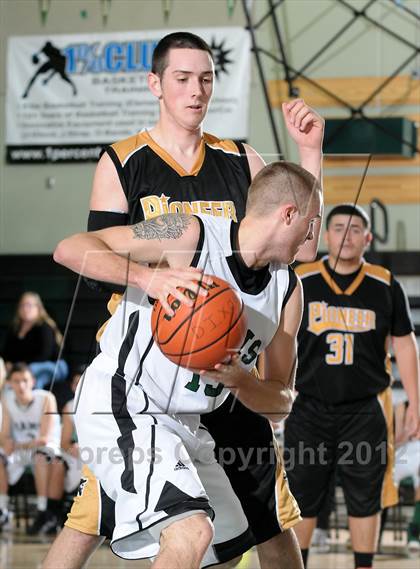 Thumbnail 2 in Pioneer vs. Dixon (Ram Jam Winter Classic) photogallery.