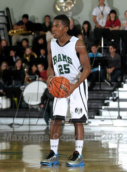 Thumbnail 2 in Pioneer vs. Dixon (Ram Jam Winter Classic) photogallery.