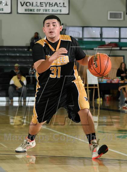Thumbnail 2 in Pioneer vs. Dixon (Ram Jam Winter Classic) photogallery.