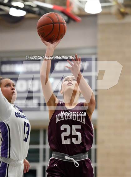 Thumbnail 1 in Magnolia @ College Station photogallery.