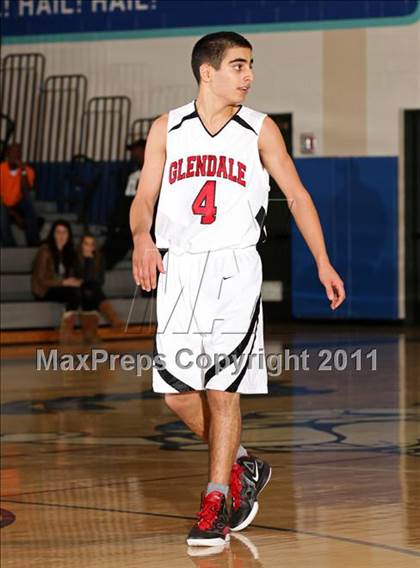 Thumbnail 1 in Bellarmine-Jefferson vs. Glendale (Bulldog Tournament) photogallery.
