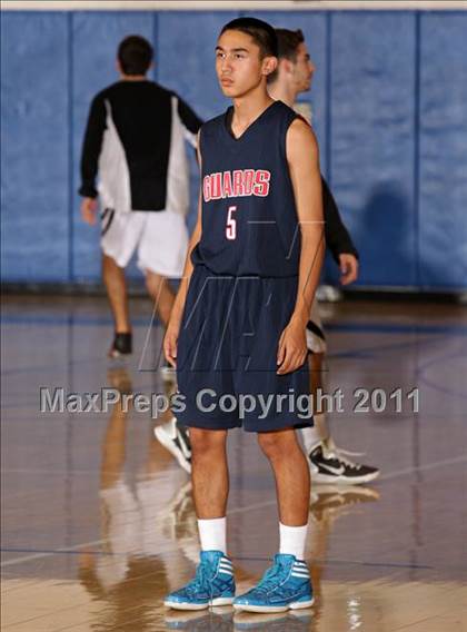 Thumbnail 3 in Bellarmine-Jefferson vs. Glendale (Bulldog Tournament) photogallery.