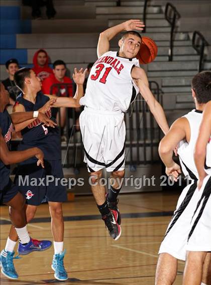 Thumbnail 2 in Bellarmine-Jefferson vs. Glendale (Bulldog Tournament) photogallery.