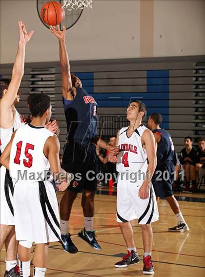 Thumbnail 2 in Bellarmine-Jefferson vs. Glendale (Bulldog Tournament) photogallery.