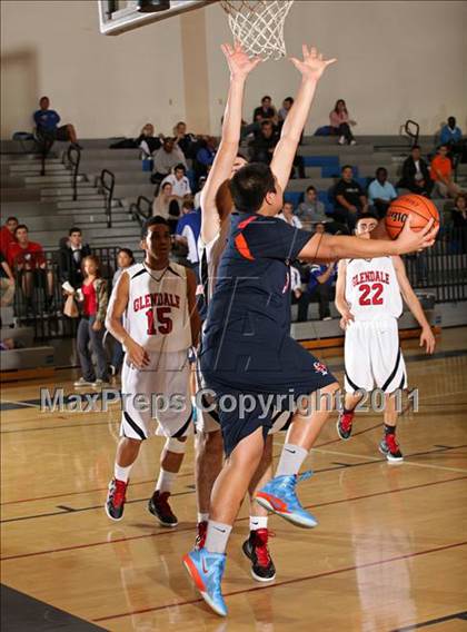 Thumbnail 1 in Bellarmine-Jefferson vs. Glendale (Bulldog Tournament) photogallery.