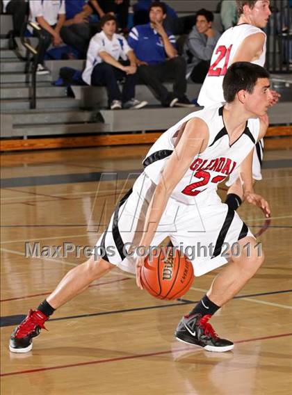 Thumbnail 3 in Bellarmine-Jefferson vs. Glendale (Bulldog Tournament) photogallery.