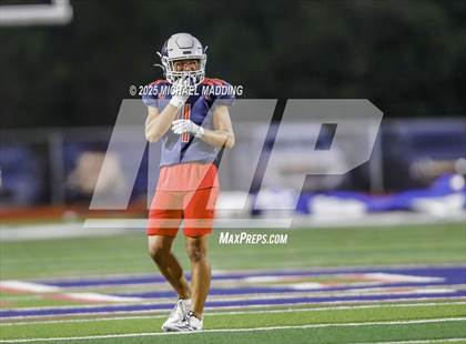 Thumbnail 1 in Buna @ Hardin-Jefferson photogallery.