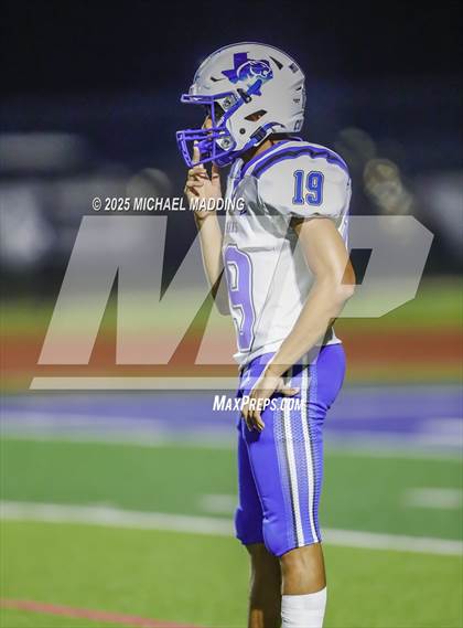 Thumbnail 2 in Buna @ Hardin-Jefferson photogallery.