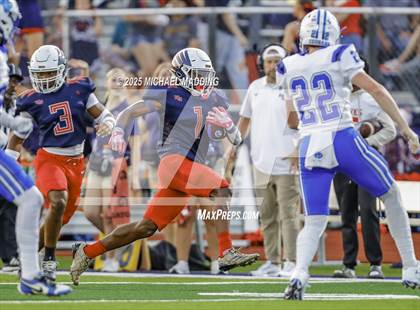 Thumbnail 1 in Buna @ Hardin-Jefferson photogallery.