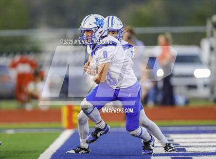 Thumbnail 1 in Buna @ Hardin-Jefferson photogallery.