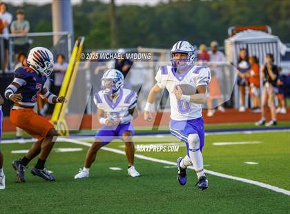 Thumbnail 1 in Buna @ Hardin-Jefferson photogallery.