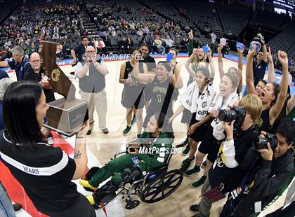Thumbnail 3 in Sierra Pacific vs. Lowell (CIF State D5 Final) photogallery.