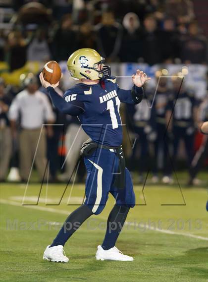 Thumbnail 3 in McClymonds vs. Central Catholic (CIF NorCal Regional D4 Final) photogallery.