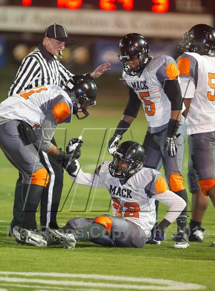 Thumbnail 3 in McClymonds vs. Central Catholic (CIF NorCal Regional D4 Final) photogallery.
