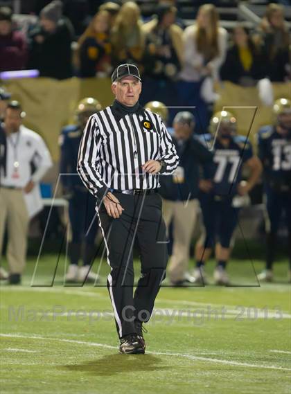 Thumbnail 2 in McClymonds vs. Central Catholic (CIF NorCal Regional D4 Final) photogallery.