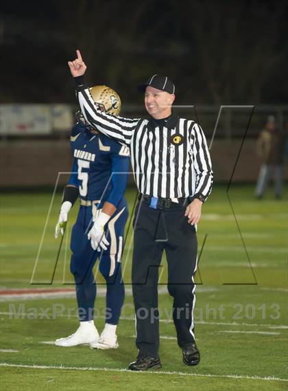 Thumbnail 2 in McClymonds vs. Central Catholic (CIF NorCal Regional D4 Final) photogallery.