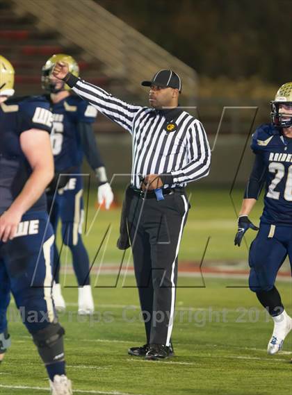 Thumbnail 3 in McClymonds vs. Central Catholic (CIF NorCal Regional D4 Final) photogallery.