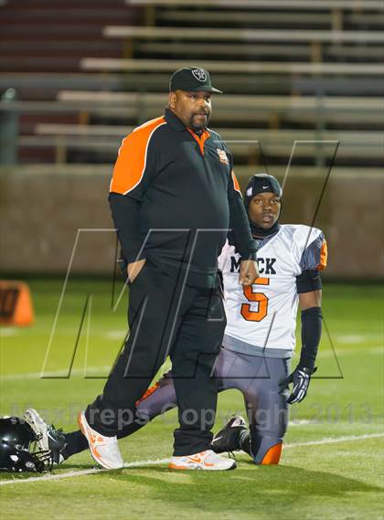 Thumbnail 2 in McClymonds vs. Central Catholic (CIF NorCal Regional D4 Final) photogallery.