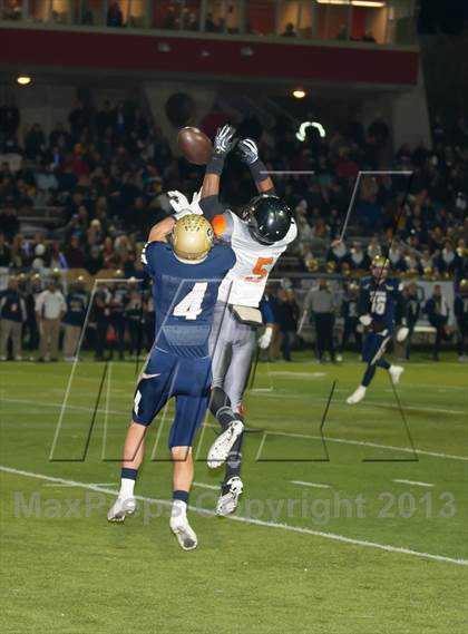 Thumbnail 2 in McClymonds vs. Central Catholic (CIF NorCal Regional D4 Final) photogallery.