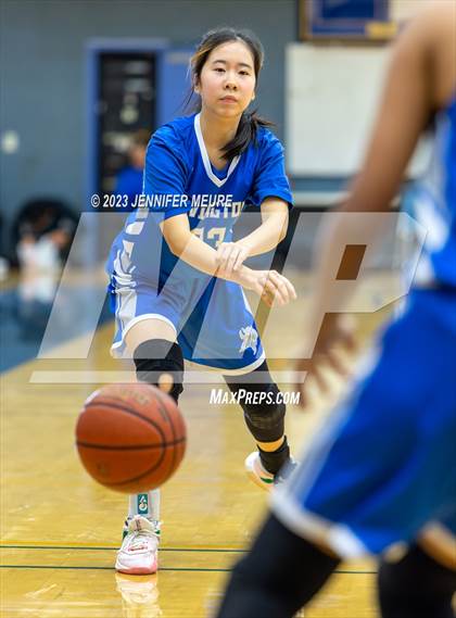Thumbnail 1 in Irvington vs Mt. Eden photogallery.