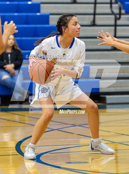 Thumbnail 2 in Irvington vs Mt. Eden photogallery.