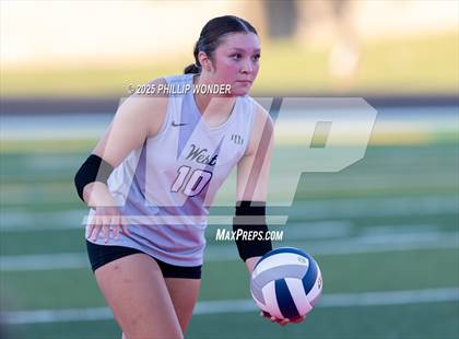 Thumbnail 2 in Millard West vs Millard South (Battle at Buell) photogallery.