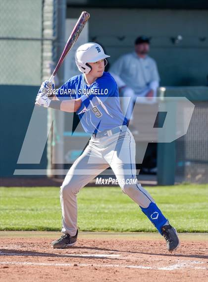 Thumbnail 2 in Broomfield vs Highland (Coach Bob Invitational) photogallery.