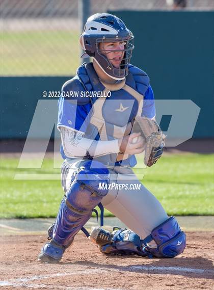 Thumbnail 3 in Broomfield vs Highland (Coach Bob Invitational) photogallery.