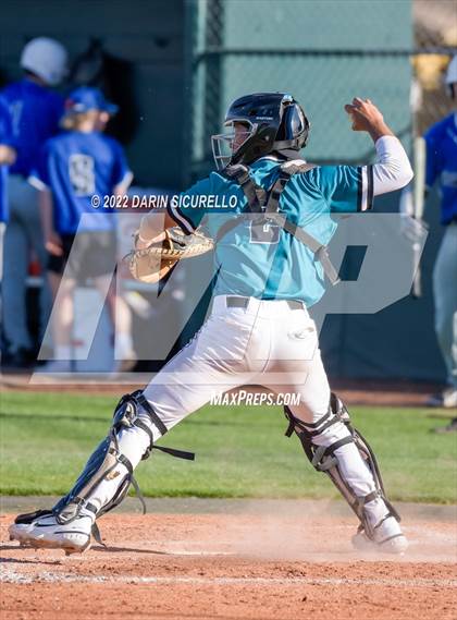 Thumbnail 1 in Broomfield vs Highland (Coach Bob Invitational) photogallery.