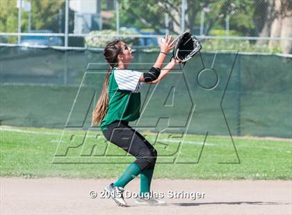 Thumbnail 3 in Moreau Catholic @ James Logan photogallery.