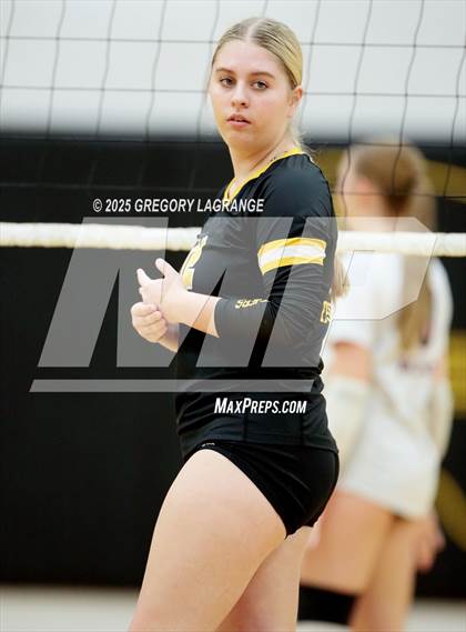 Thumbnail 2 in JV: Richland vs Fossil Ridge photogallery.