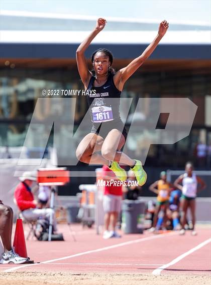 Thumbnail 3 in UIL 6A State Track Meet photogallery.