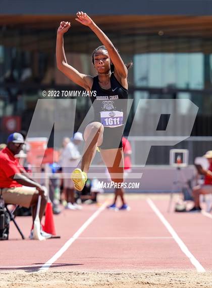 Thumbnail 1 in UIL 6A State Track Meet photogallery.