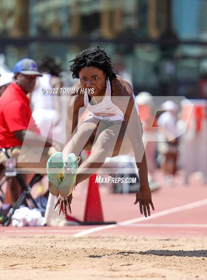 Thumbnail 2 in UIL 6A State Track Meet photogallery.