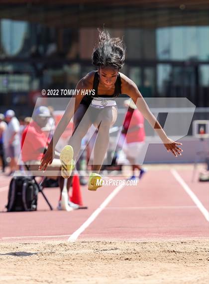 Thumbnail 3 in UIL 6A State Track Meet photogallery.